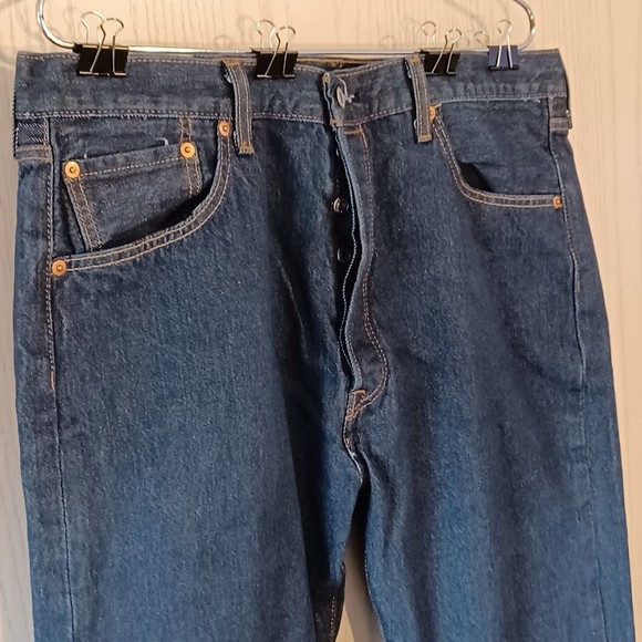 Levi's 501 Jeans, 40W x 32L, Button Fly - Picture 4 of 8